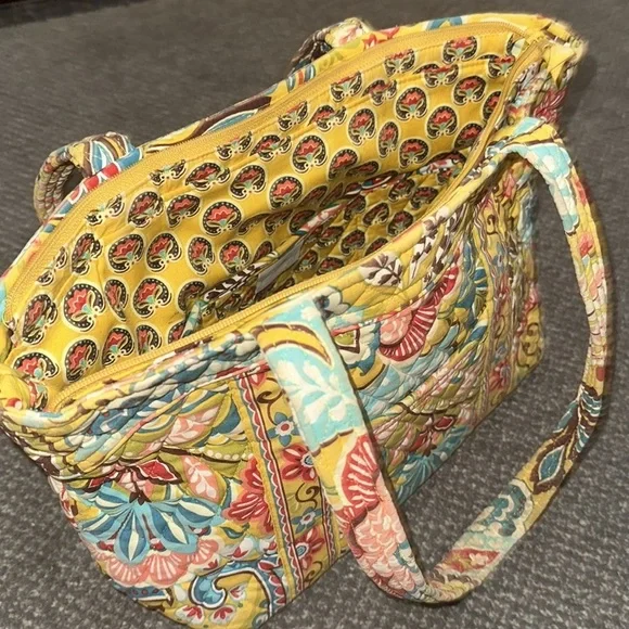Vera Bradley purse - Picture 2 of 4